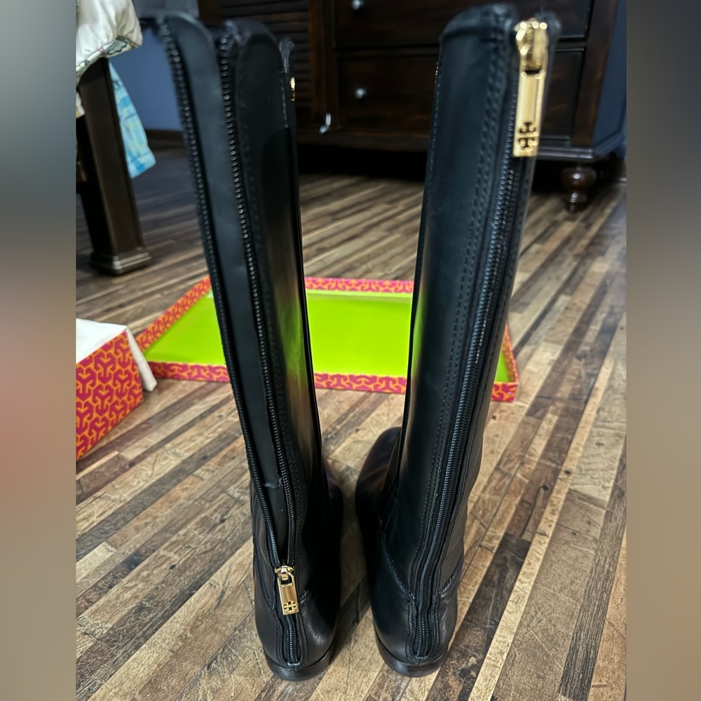 Tory Burch Leather boot with shiny gold hardware.  Size 8 *** worn 3x
